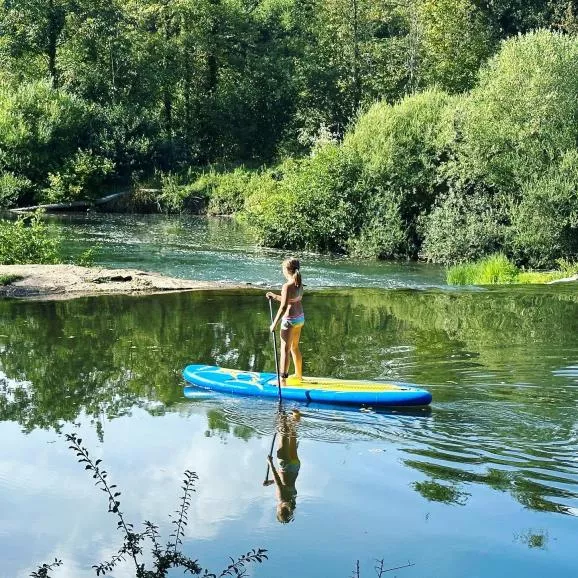 🏄‍♀️
Toutes les joies de la mer, à la campagne 
All the pleasures of the sea, in the countryside 
#valdebonnal #campingvaldebonnal #franchecomte #countrysidelife #familycamping